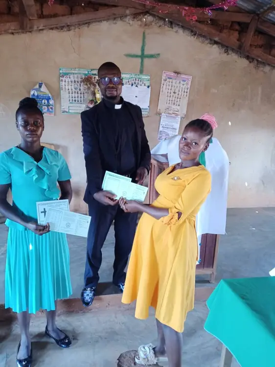 picture of newly baptized in Mbangsalle Baptist church